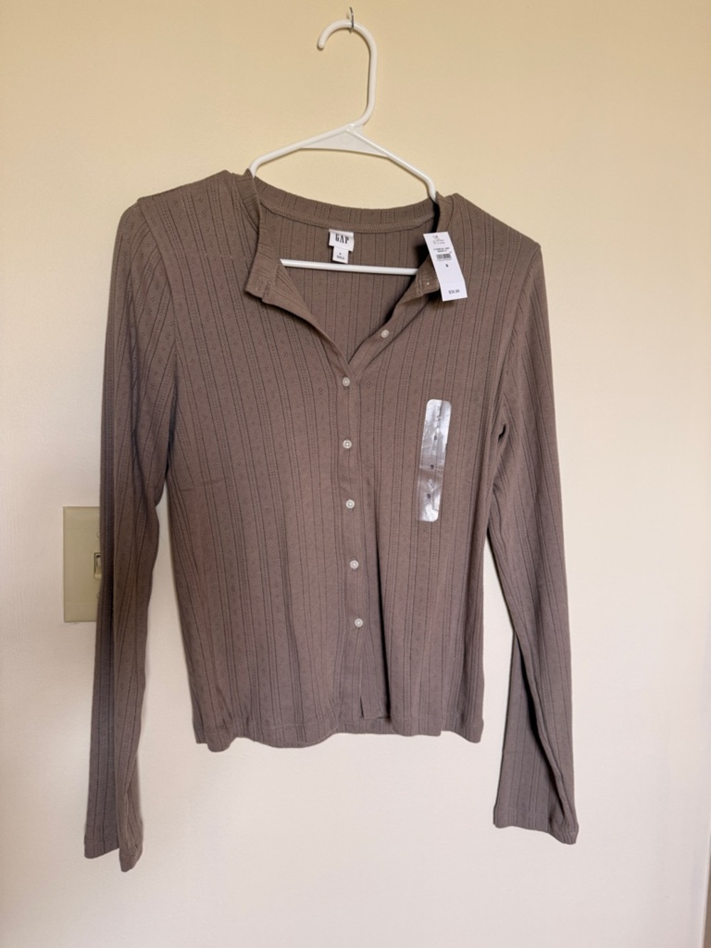 GAP Taupe Ribbed Button-Front Long Sleeve Shirt